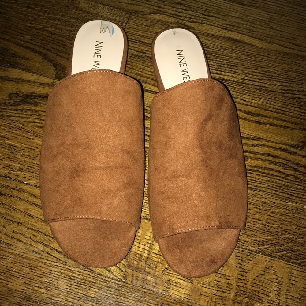 Amazing shape Nine some sandal